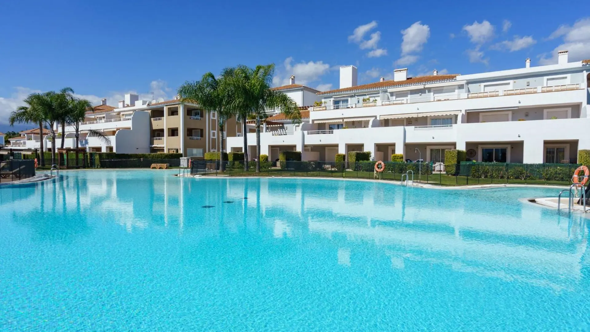 Apartment Cortijo Seabreeze By Interhome Estepona